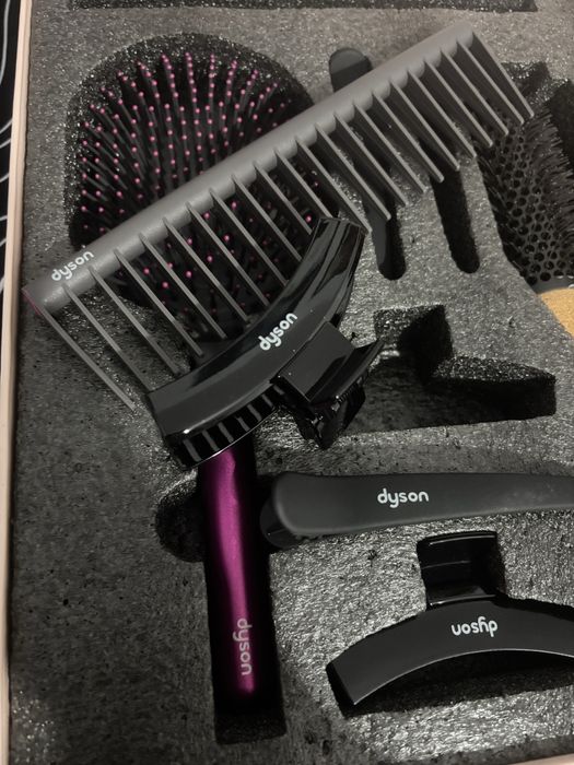 Dyson Gift Box - Set Cadou in culoarea Dyson Pink