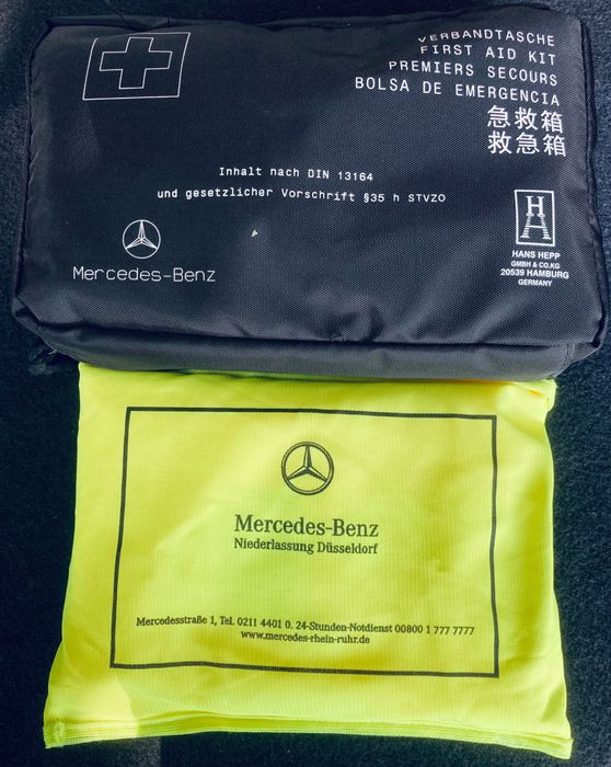 Мерцедес жилетка