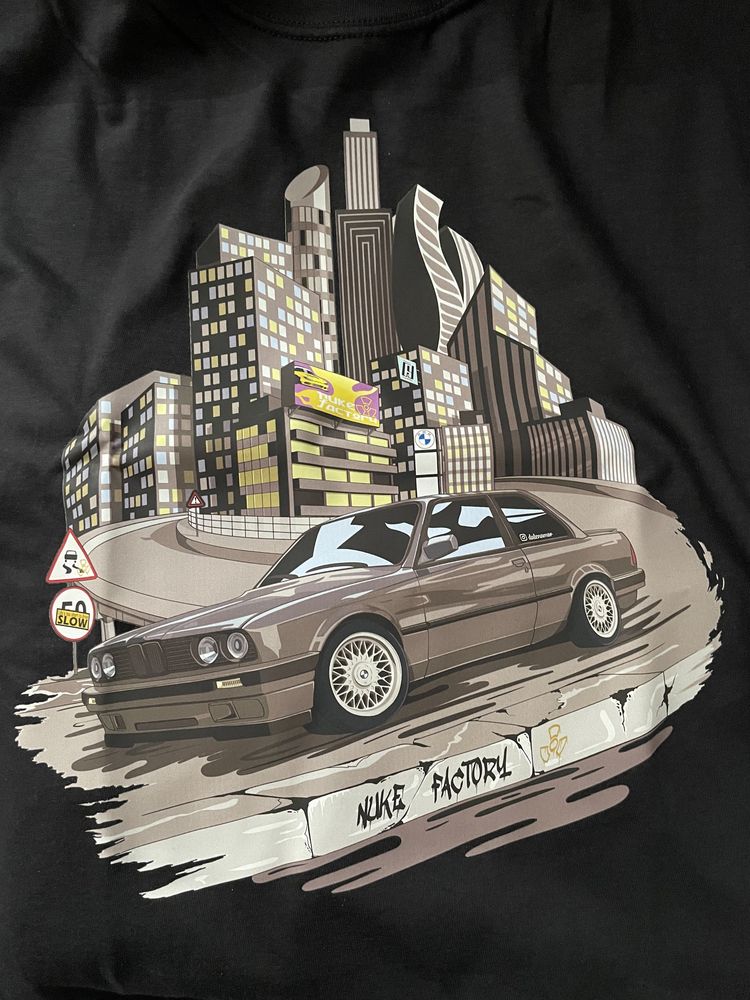 Тениска BMW E30 налични размери