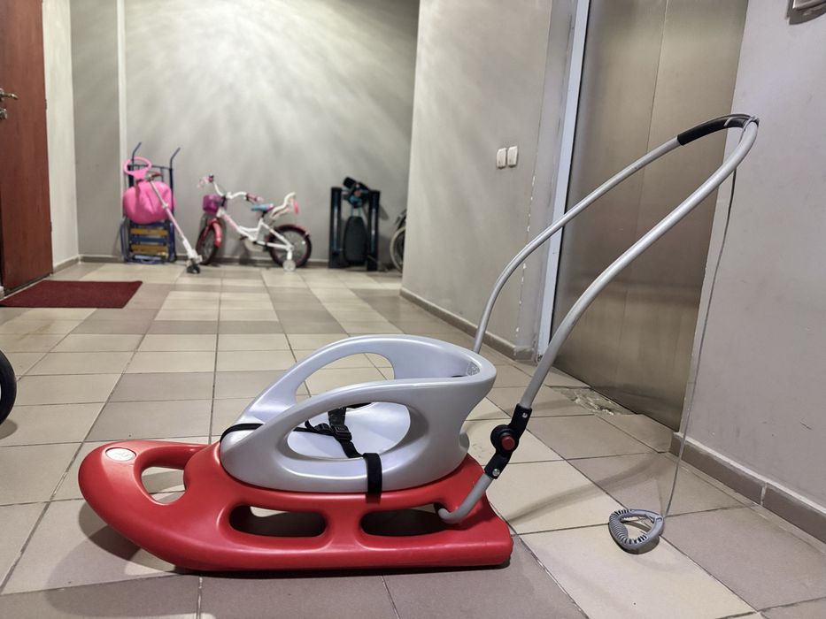 Стильная санка Kreiss