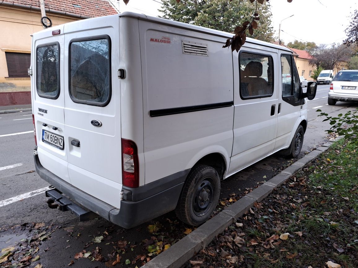 Vind Ford Transit 2.2 diesel 2009 cu 6 locuri  înmatriculată 3450e