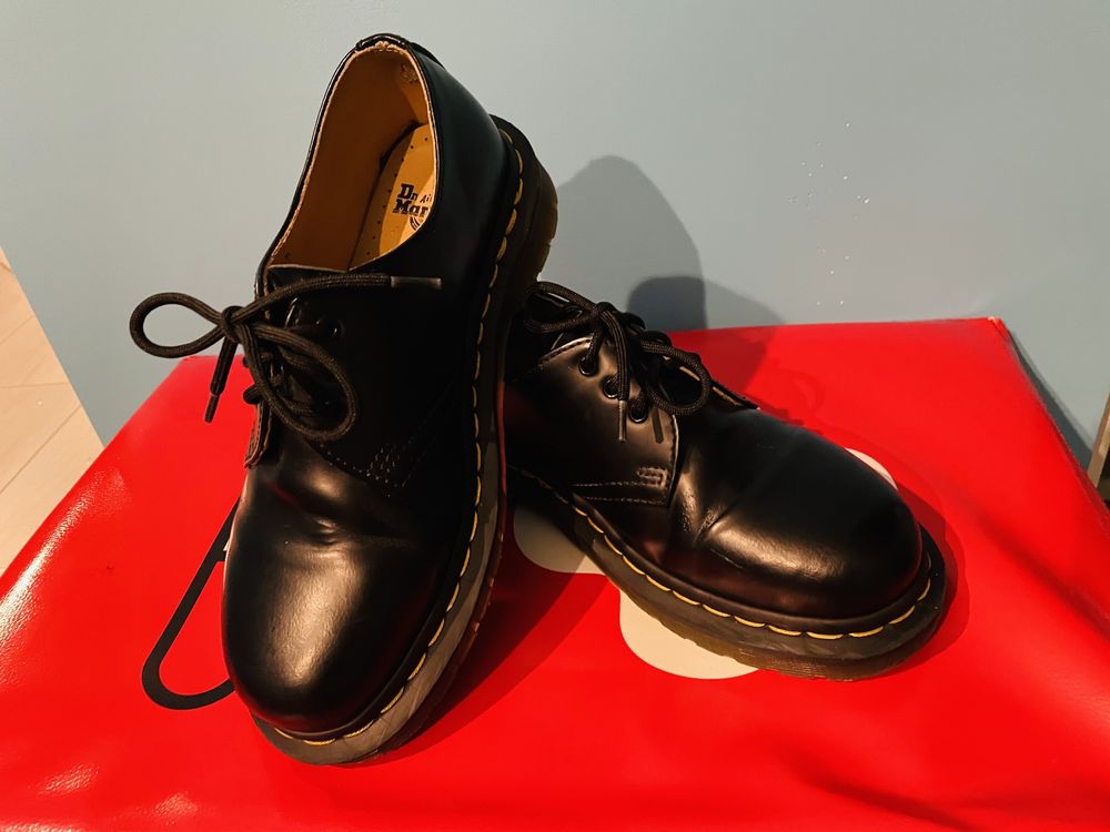 Dr. Martens обувки