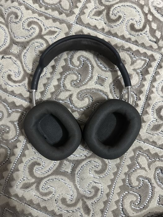 Airpods Max с нерабочим аккумулятором
