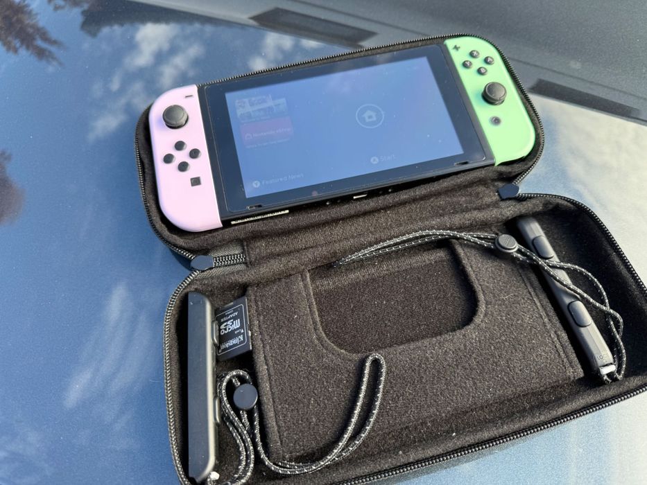 Vând Nintendo Switch (model 1) – stare foarte bună