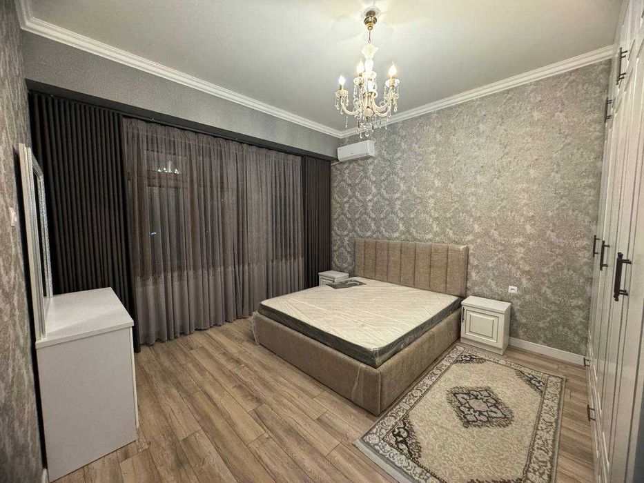 Аренда Ц-5 3 ком Центре Новостройка 1800уе