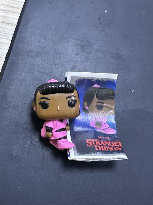 Kinder Joy Stranger Things Лукас Робин Демогоргон