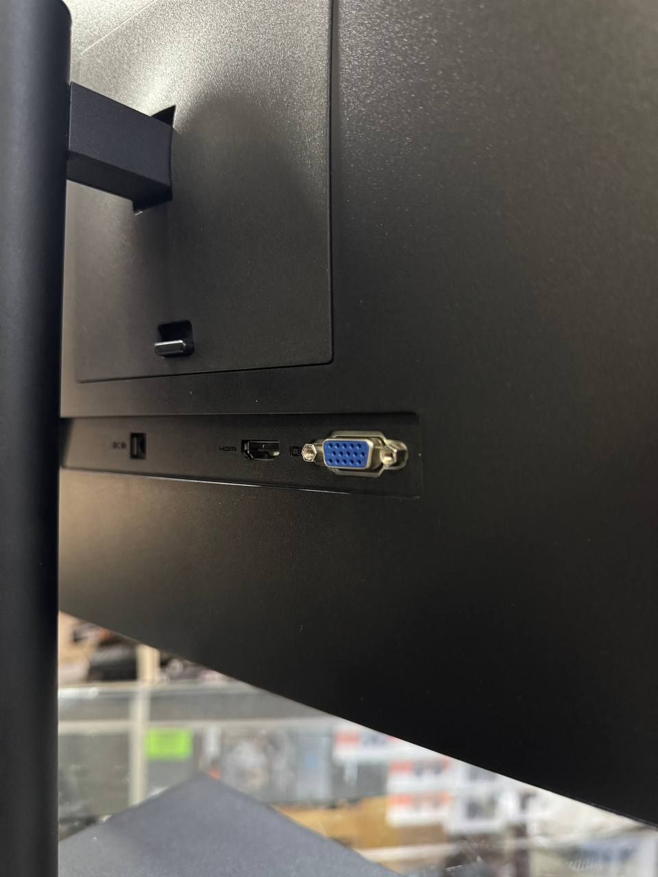 HUAWEI 24" 75hz FLAT! 3ta!