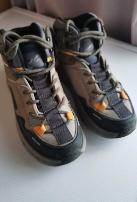 Зимни обувки Зара 34 номер + 2 бр подарък