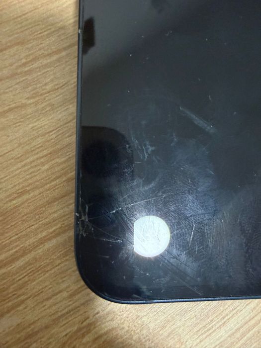 Vand iphon 13 128gb