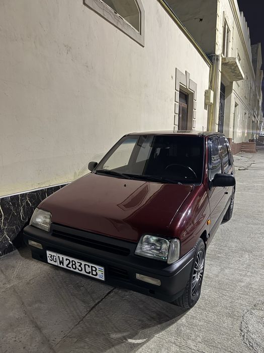 Tiko 2001 yil navarotchasi bor srochni sotiladi