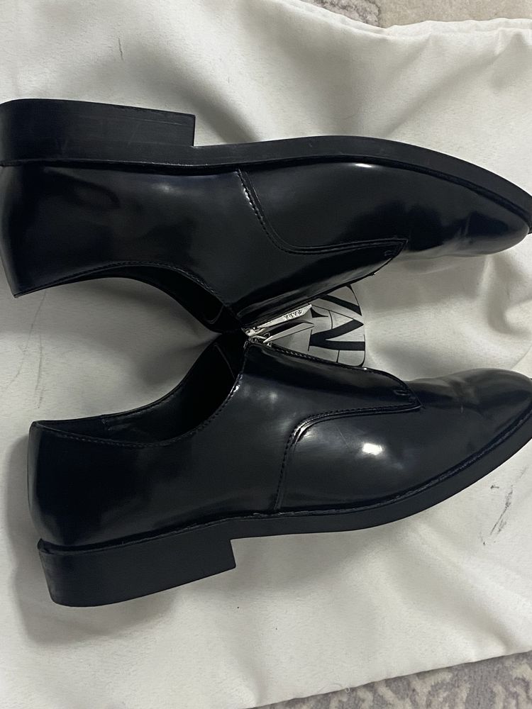 Pantofi Zara măsura 39