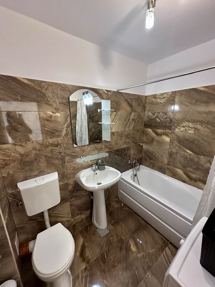 P.F.: Apartament cu 2 camere de inchiriat in Floresti