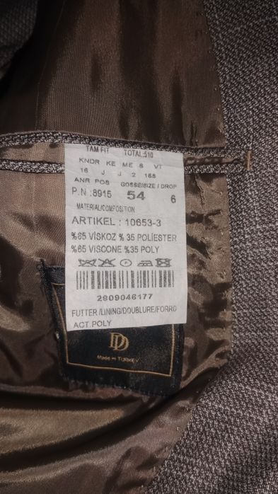 продам турецкий костюм отличного