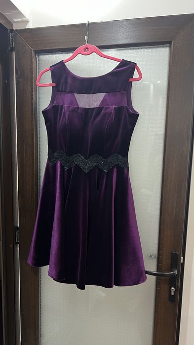 Rochie catifea tip clos