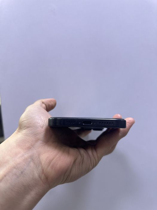 iPhone 16 Pro Max 256GB 97% yomkst 300sikl holati yaxshi