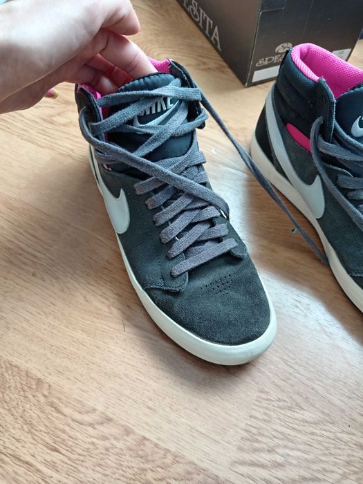 Дамски кецове Nike