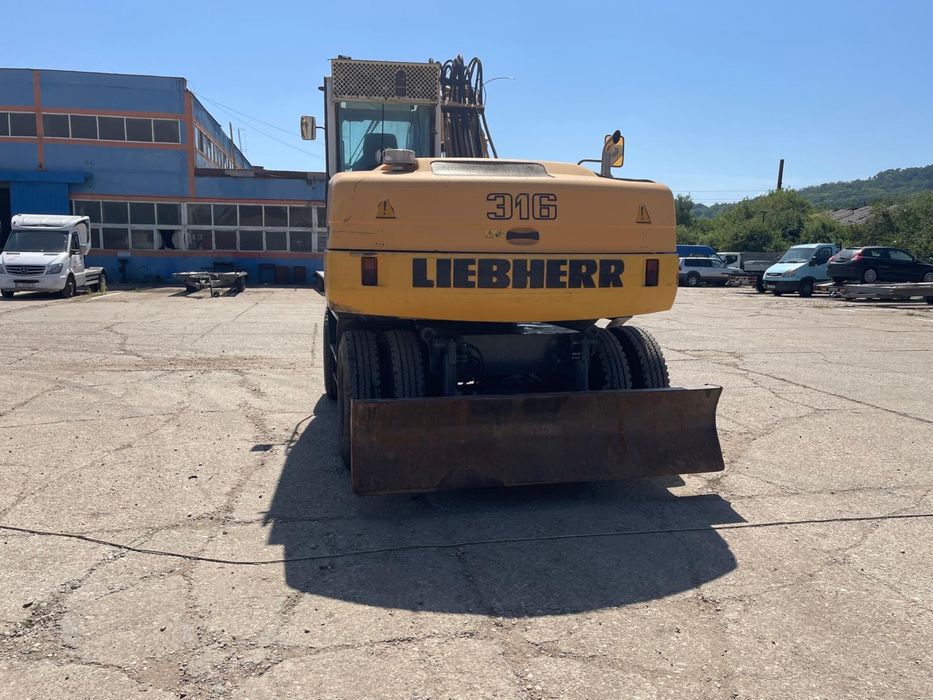 Excavator pneuri roti LIEBHERR 18To