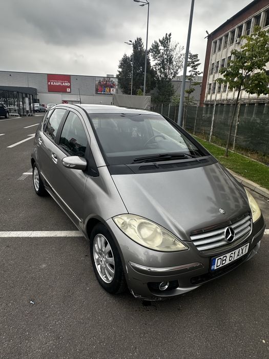 Vând Mercedes Benz A180
