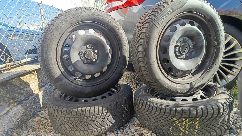 Продавам 4 бр гуми с джанти зимни 205/55/16 91H DOT4320 и DOT3524