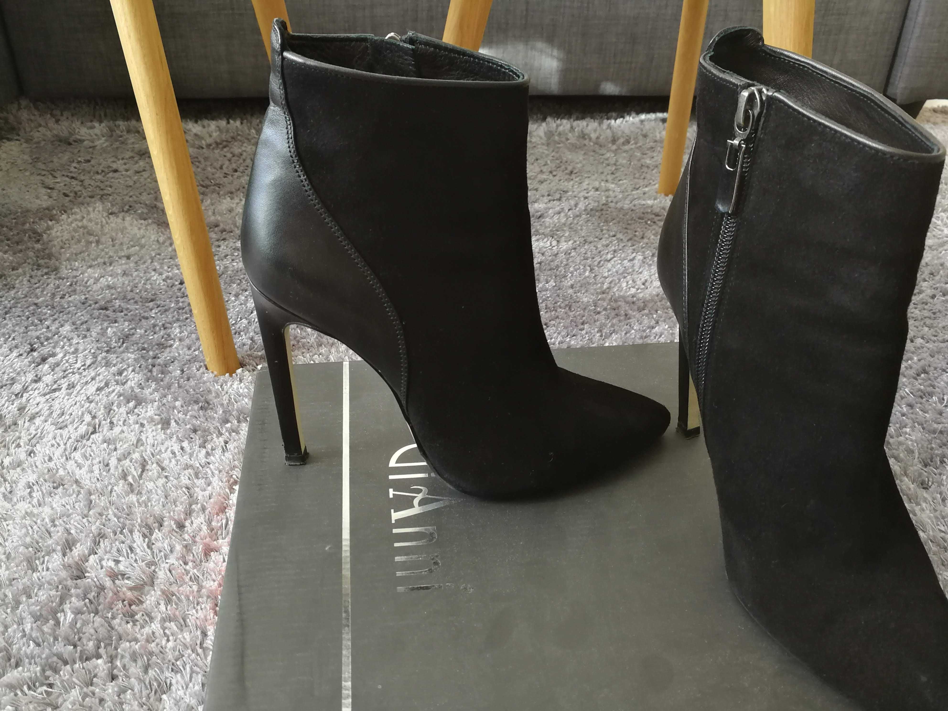 Дамски елегантни велурени боти Gianni, номер 37