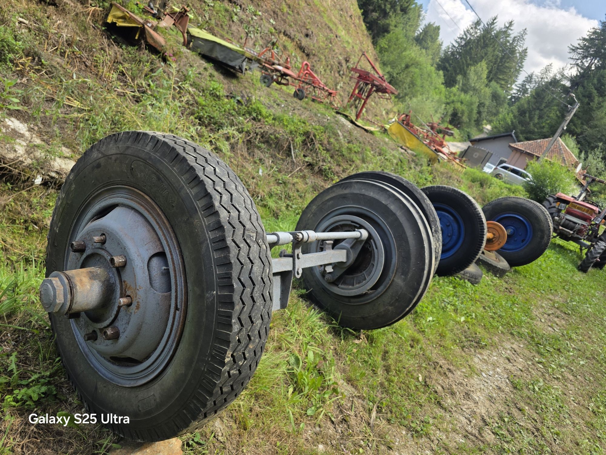 Axa remorca tractor