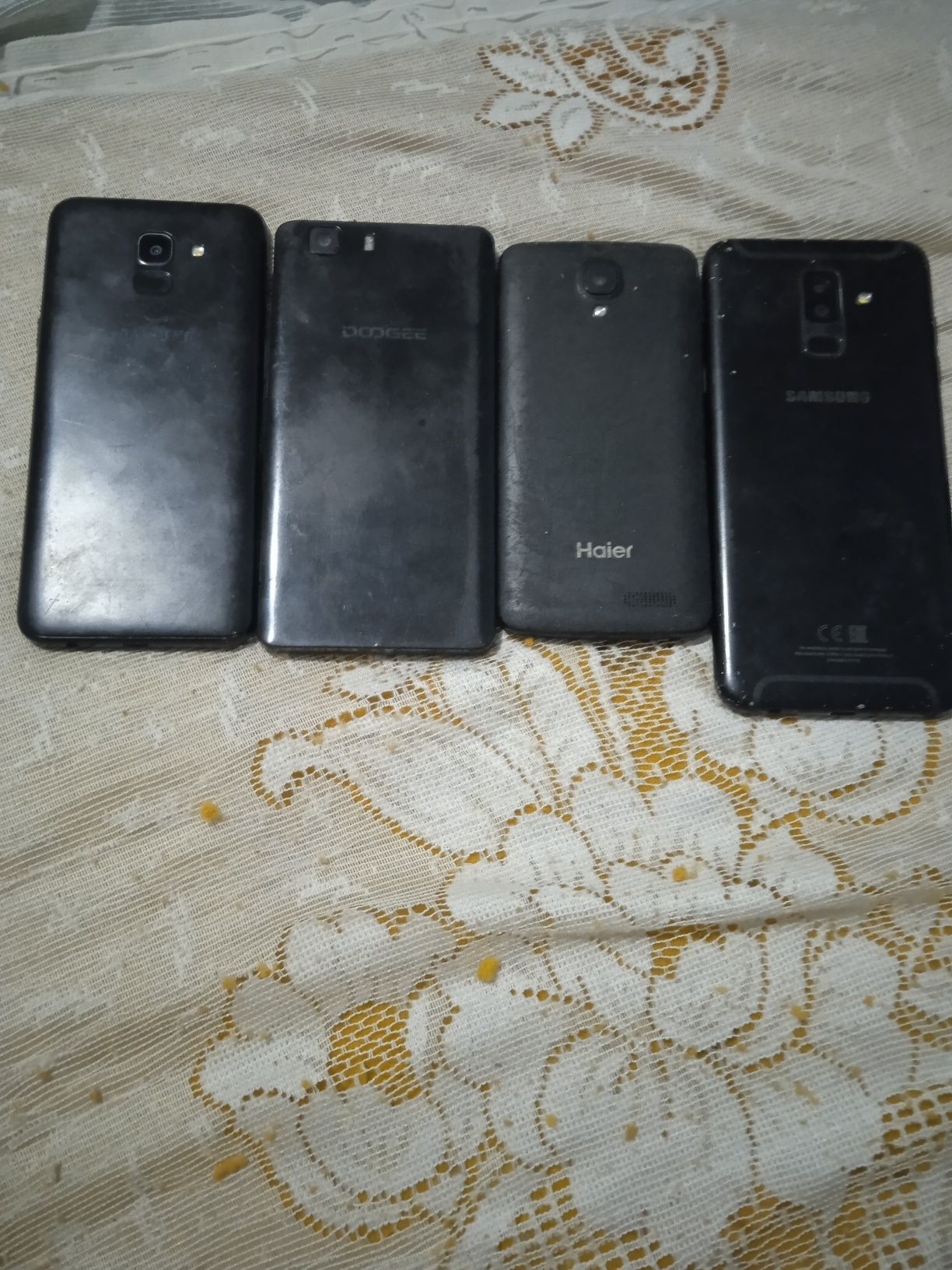 Продам нерабочие телефоны