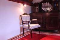 Fotoliu scaun vechi mobilier antic alb mahon reconditionat nou