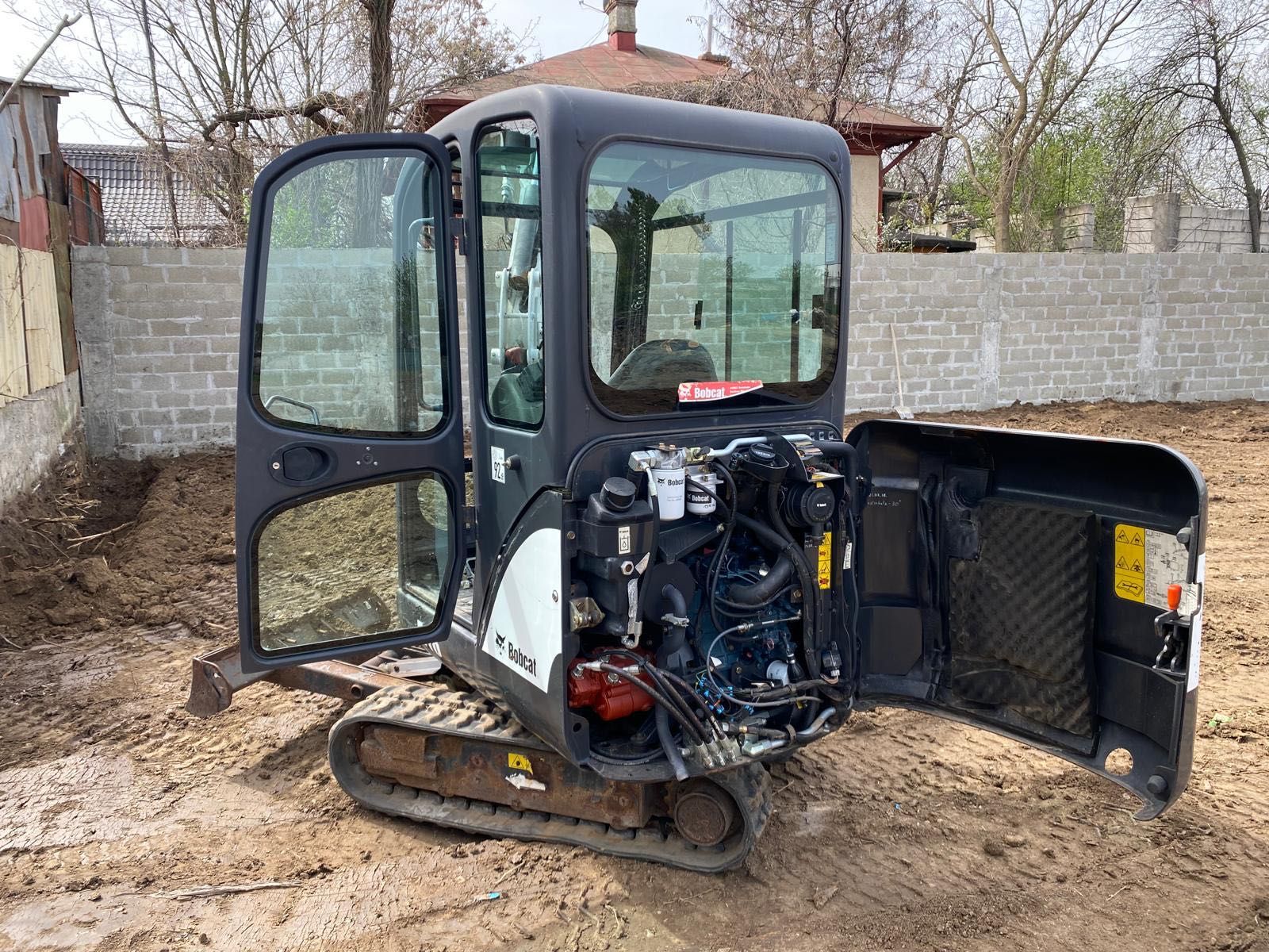 Miniexcavator Bobcat E16 2014