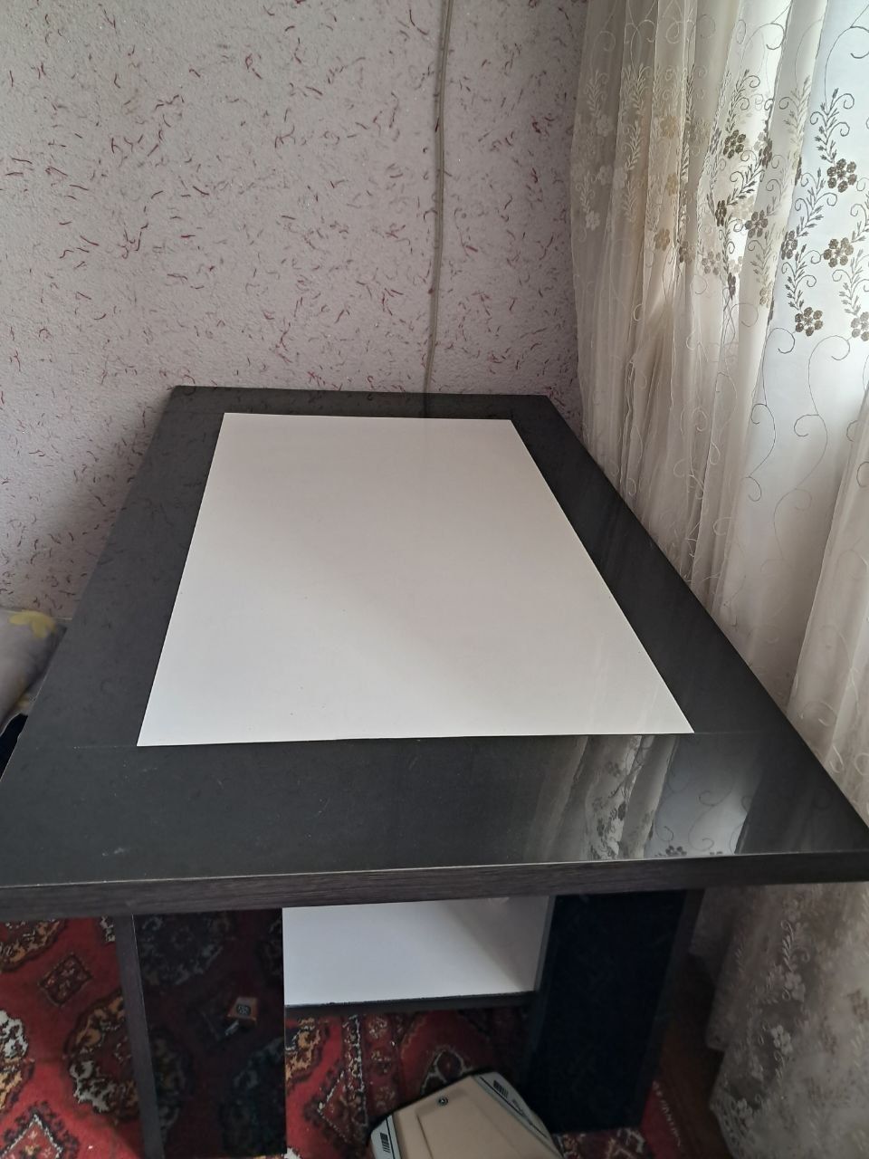 Стол хороший для дома