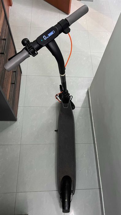 Електрическа тротинетка Ninebot E2 Plus
