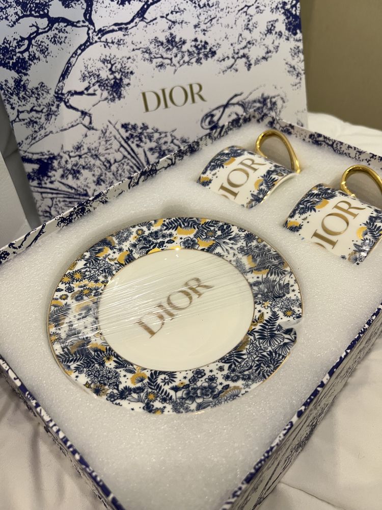 Посуда Dior из фарфора