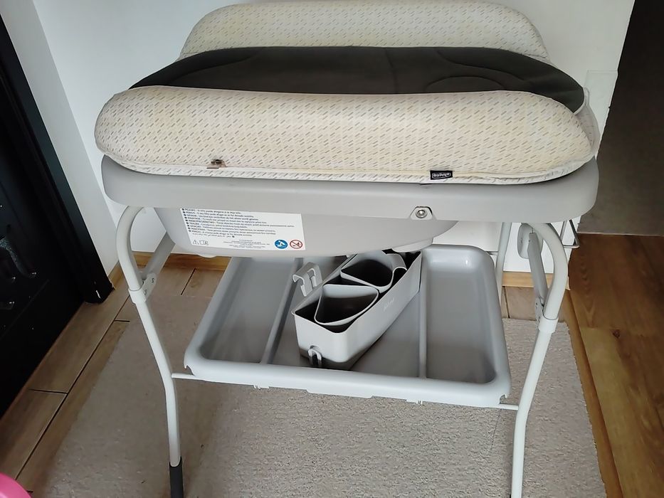 Cadita pliabila și masa de înfășat CHICCO