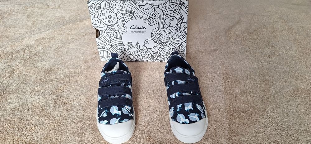 Нови детски кецове/маратонки Clarks, 31,  унисекс, етикет, тъмно сини