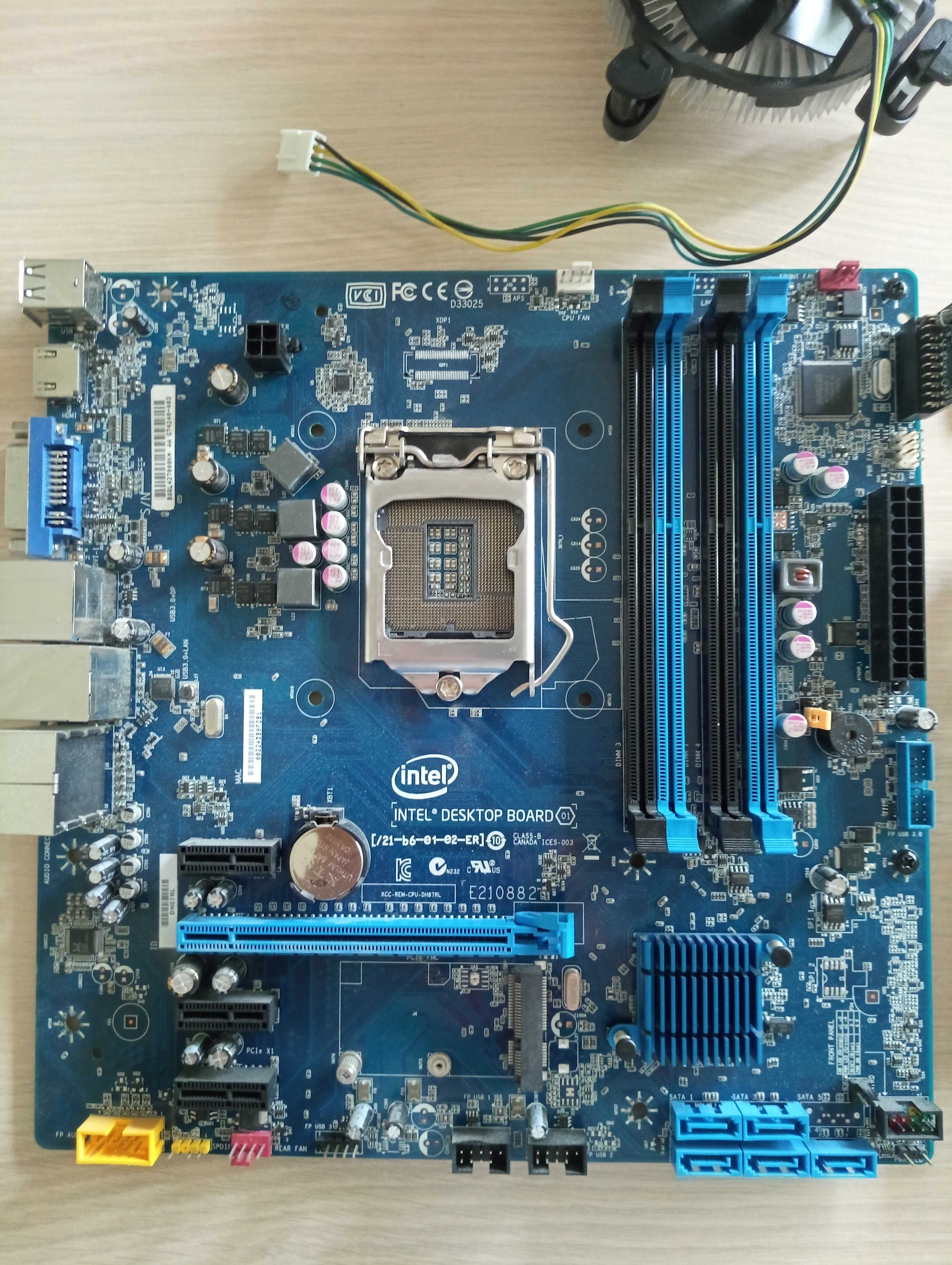 Placă de bază Intel DH87RL, 16GB RAM, procesor Intel i5 4440S