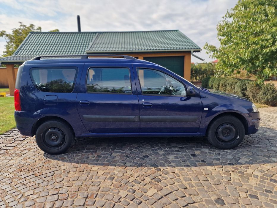 Vand dacia logan benzina