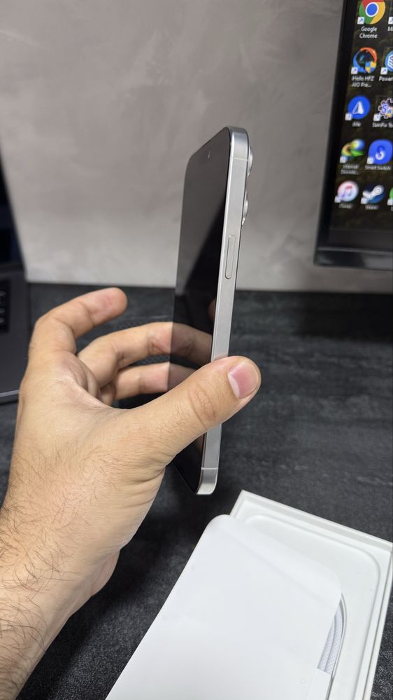 iPhone 16 Pro Max 1TB white Titanium New 2 imei reg