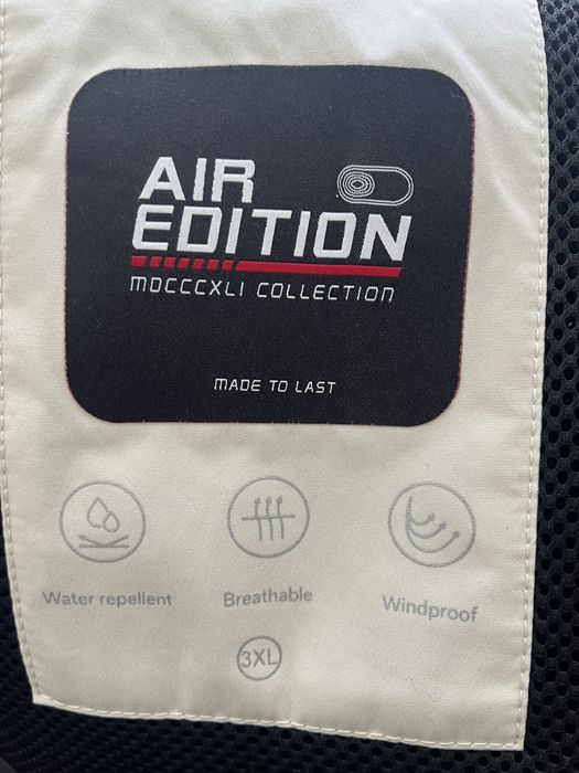 Geaca foarte groasa de iarna , tip explorer