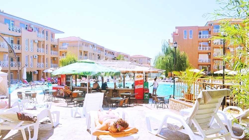 Продава се Тристаен апартамент в к.к. Слънчев бряг - 56 кв.м за 768 €/кв.м - Снимка #1