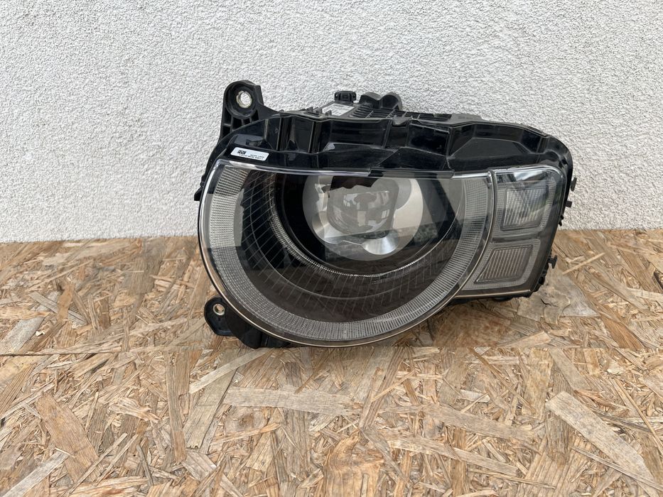 Far stanga Land Rover Defender 2 2020+ Full LED Complet Original