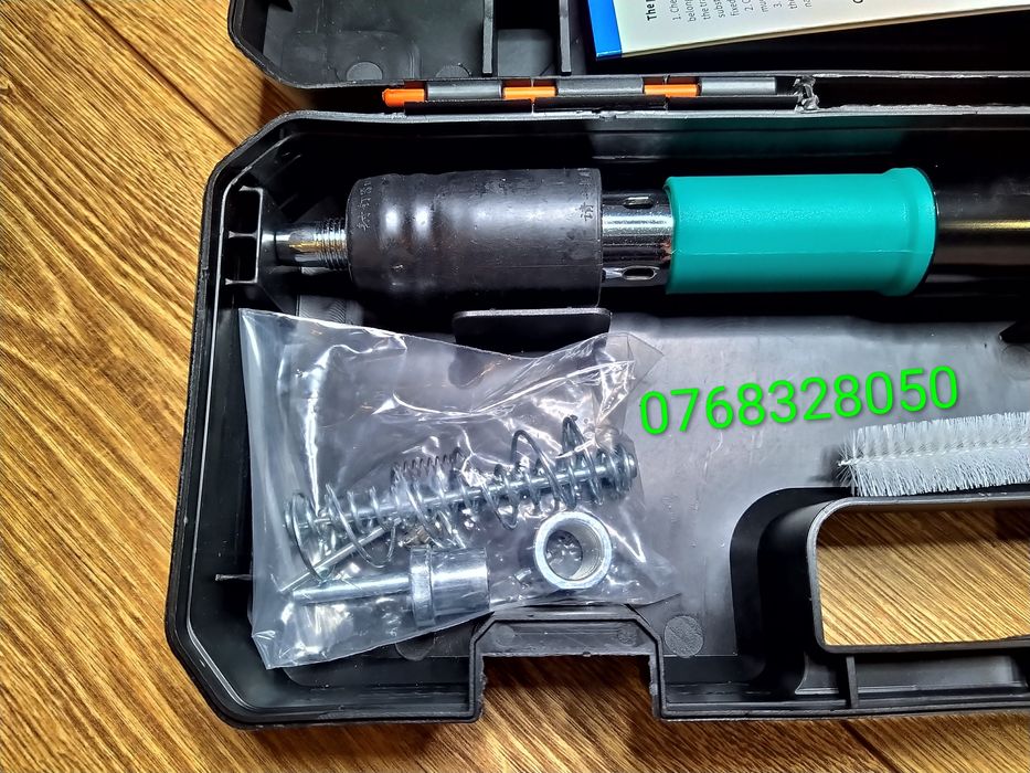 Pistol de Cuie  Pentru Lemn, Beton si Metal, Accesorii Incluse