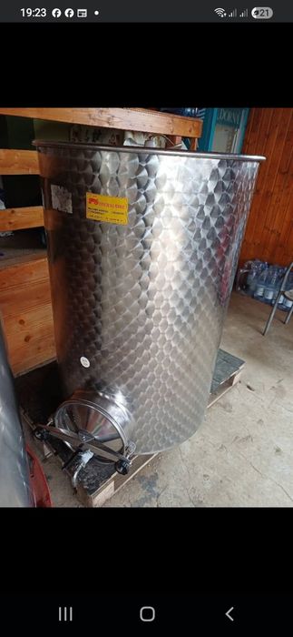 Teasc presă de stors strugurii hidraulic  ,