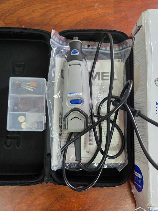 Dremel 3000-1/15 F0133000JC Polizor drept - DEFECT