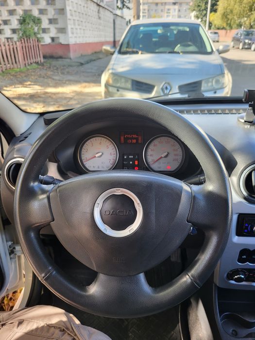 Dacia Logan 1 Facelift - 1.5 dCi, 86 CP - 2010