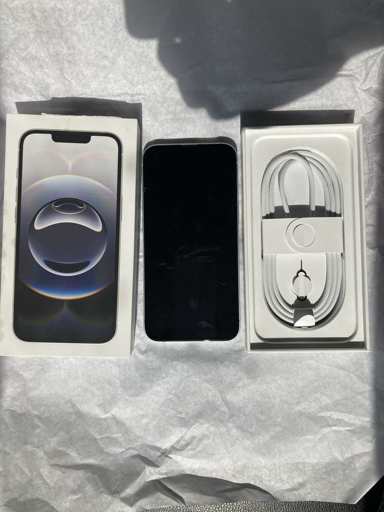 iPhone 16e 128GB Бял