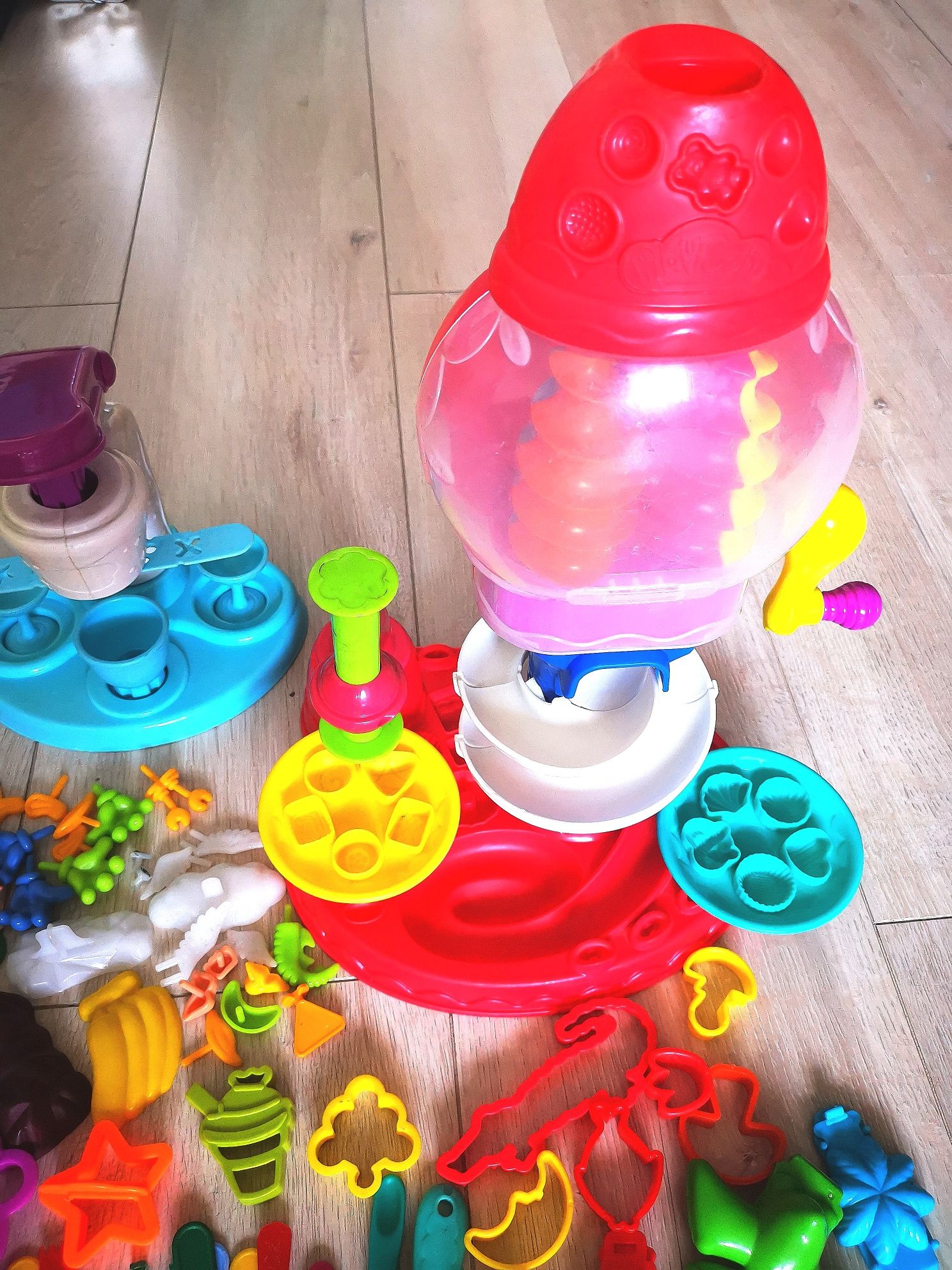 Мега-комплект за игра с пластелини Playdough