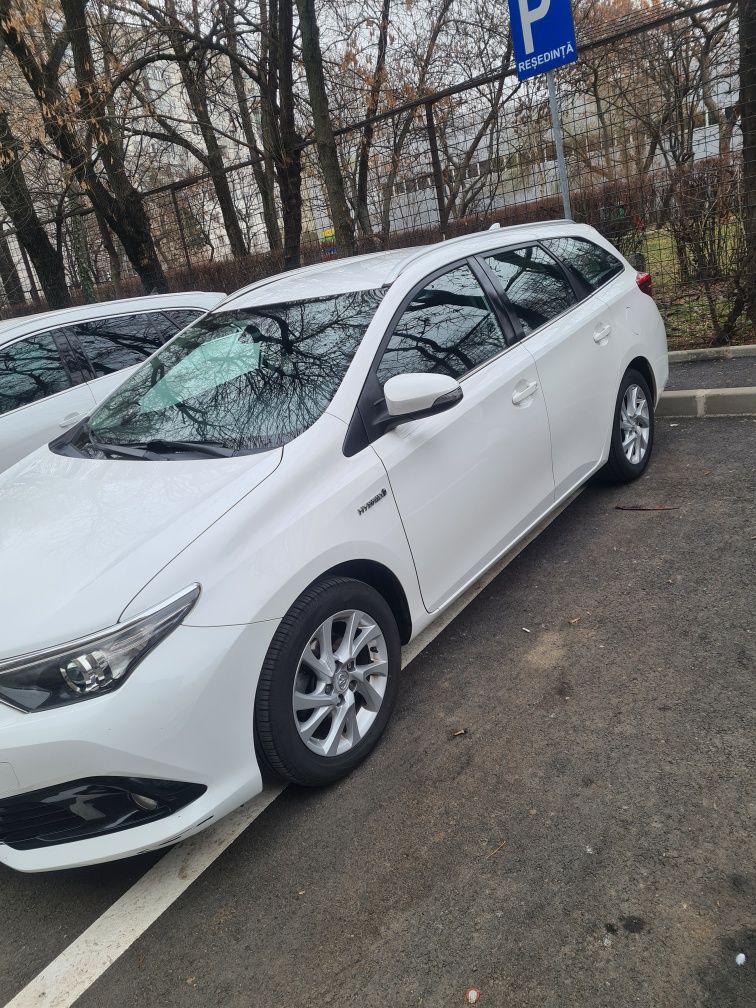 Toyota Auris Hibrid