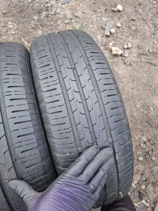 Vand 1 sau 2 anvelope 185 65 15 continental de vara bune dot 2021