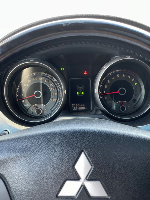 Mitsubishi Pajero GLS (V6) avtomobili sotiladi !