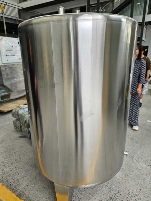 Tanc de inox, depozitare lichide