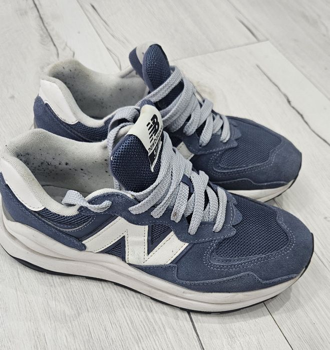 Sneakers New Balance 42